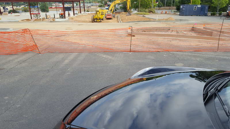 GT3 guy wanted to park next to the construction for some reason
